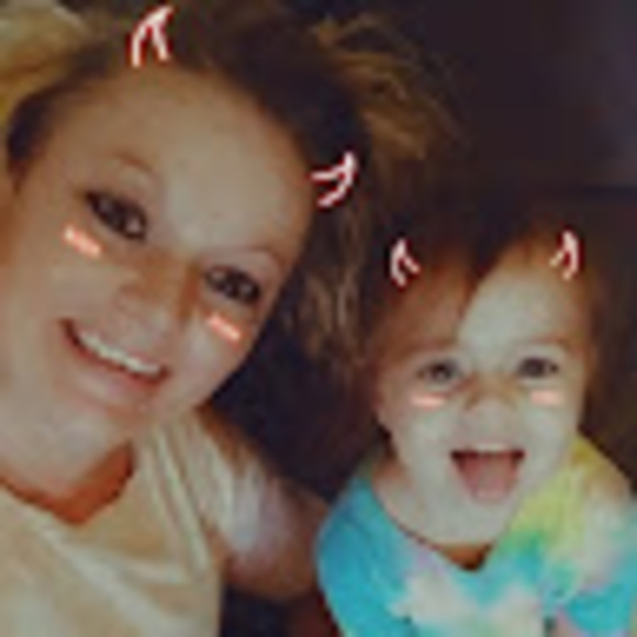 Meet your Posher, Christa - Picture 1 of 1